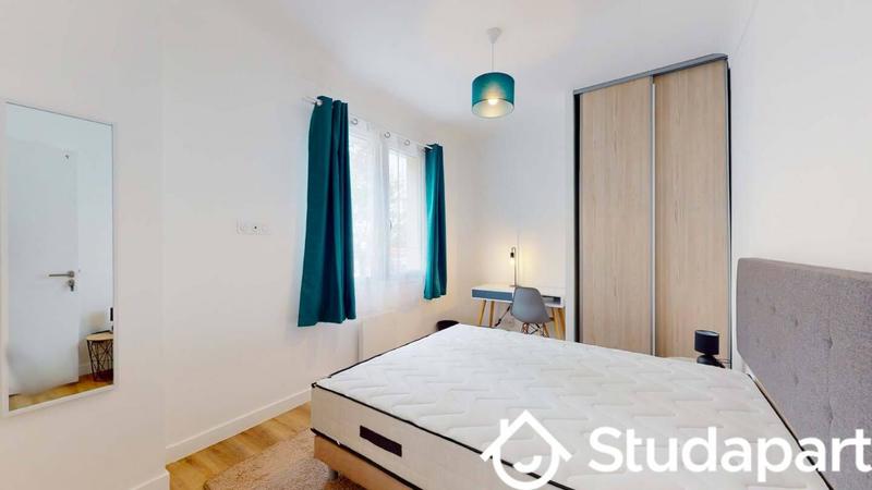 Chambre - 10 m² - 1 pièce