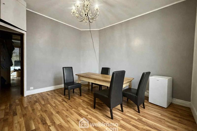 Immeuble - 186 m² - 6 pièces