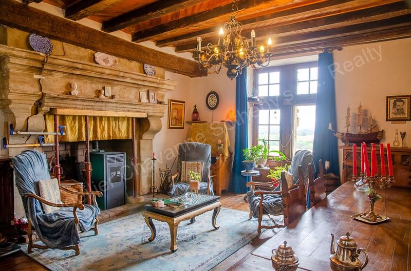 Château - 400 m² - 9 pièces