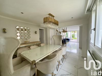 Maison - 159 m² - 6 pièces