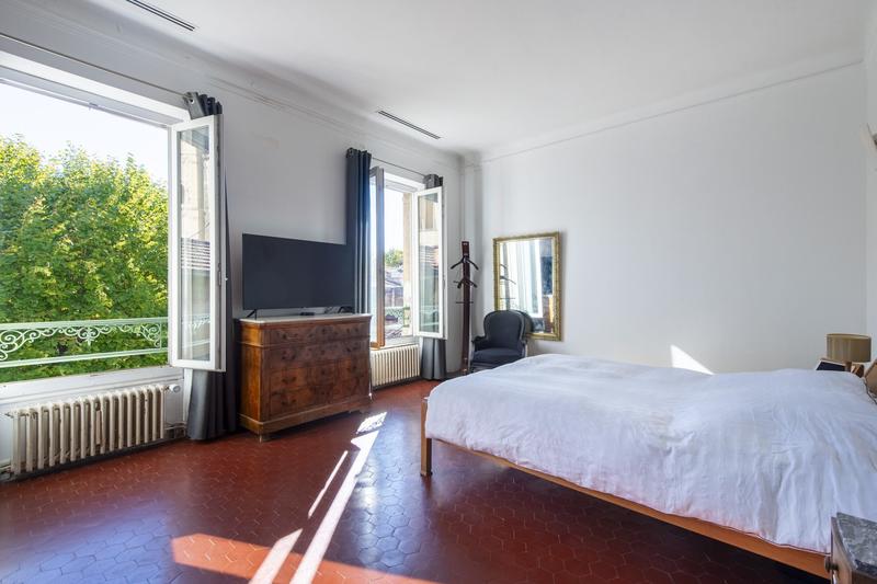 Maison ancienne - 250 m² - 8 pièces