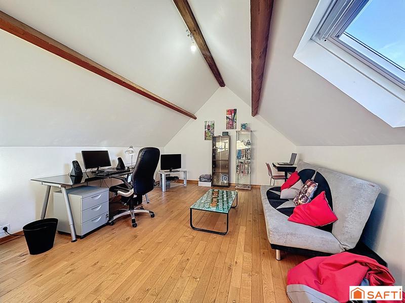 Maison - 183 m² - 9 pièces