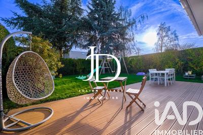 Maison - 105 m² - 6 pièces