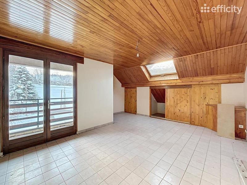 Appartement - 122 m² - 5 pièces