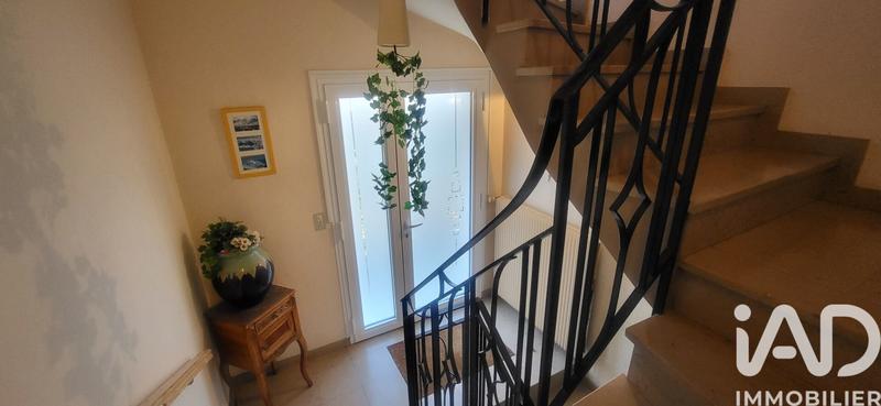 Maison - 182 m² - 8 pièces