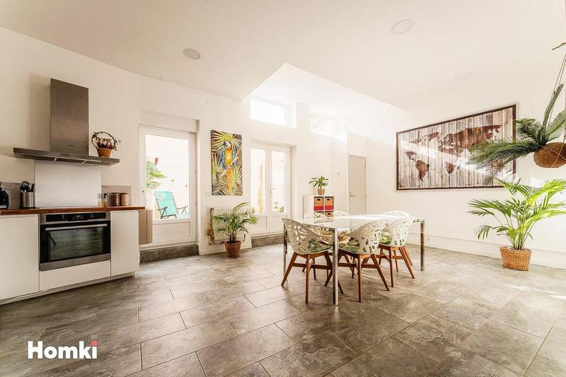 Maison - 160 m² - 7 pièces