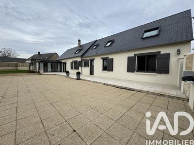 Maison - 156 m² - 9 pièces