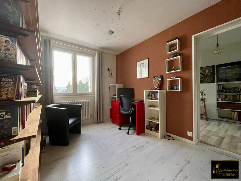 Maison traditionnelle - 130 m² - 6 pièces