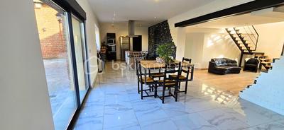 Propriété - 260 m² - 10 pièces