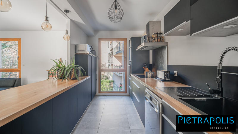 Appartement - 118 m² - 5 pièces