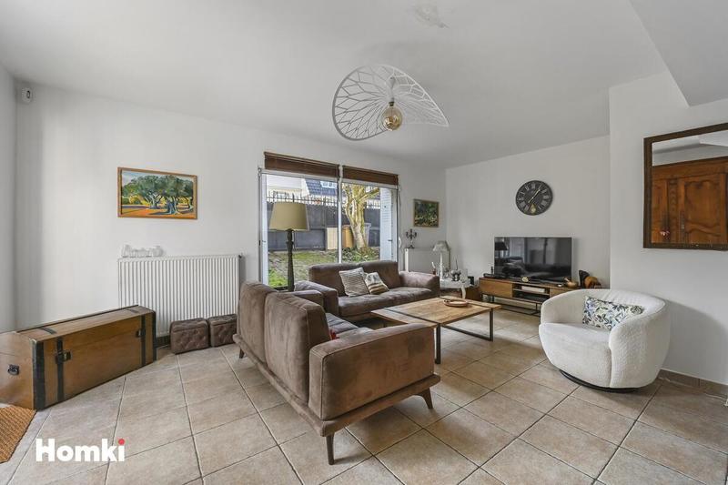 Maison - 140 m² - 5 pièces