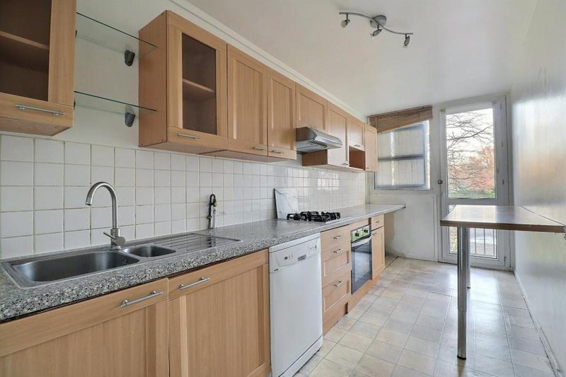 Appartement - 92 m² - 5 pièces