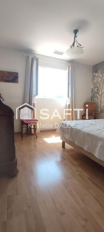 Maison - 210 m² - 6 pièces