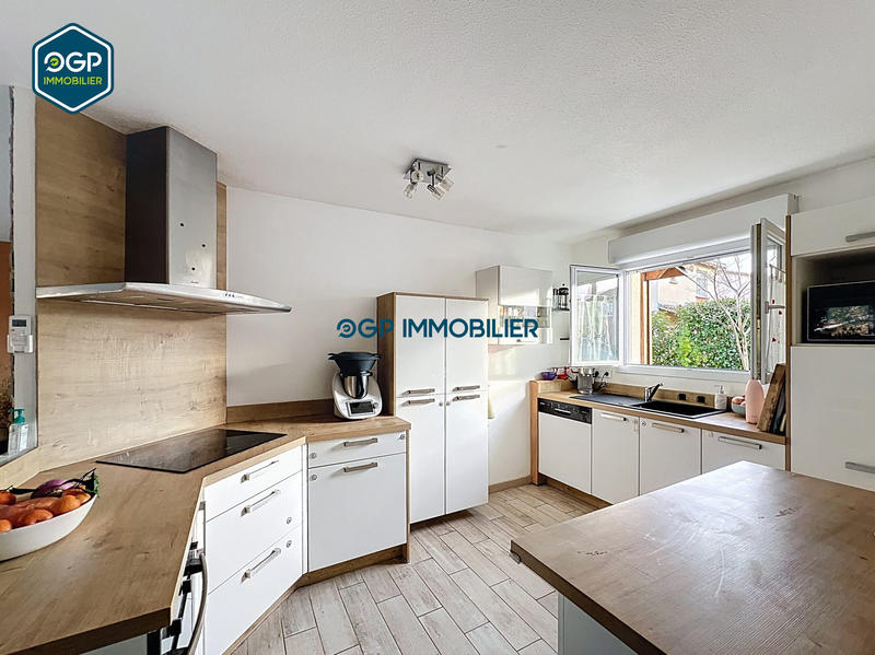 Maison - 95 m² - 5 pièces