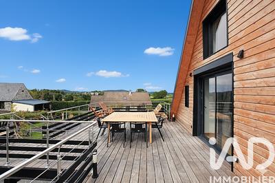 Maison - 206 m² - 7 pièces