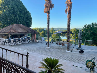 Maison - 271 m² - 8 pièces