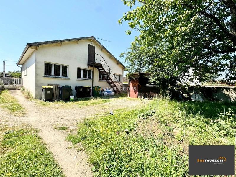 Bureau - 95 m² - 6 pièces