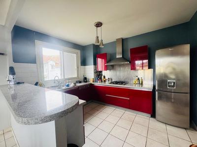 Maison - 111 m² - 4 pièces