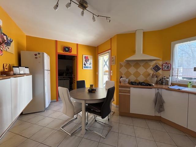 Propriété - 114 m² - 4 pièces