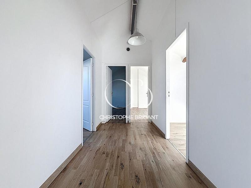 Maison - 240 m² - 10 pièces