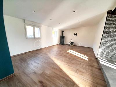 Maison traditionnelle - 128 m² - 6 pièces