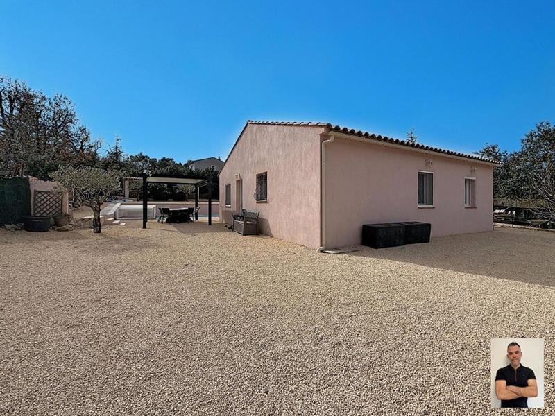 Maison - 85 m² - 3 pièces