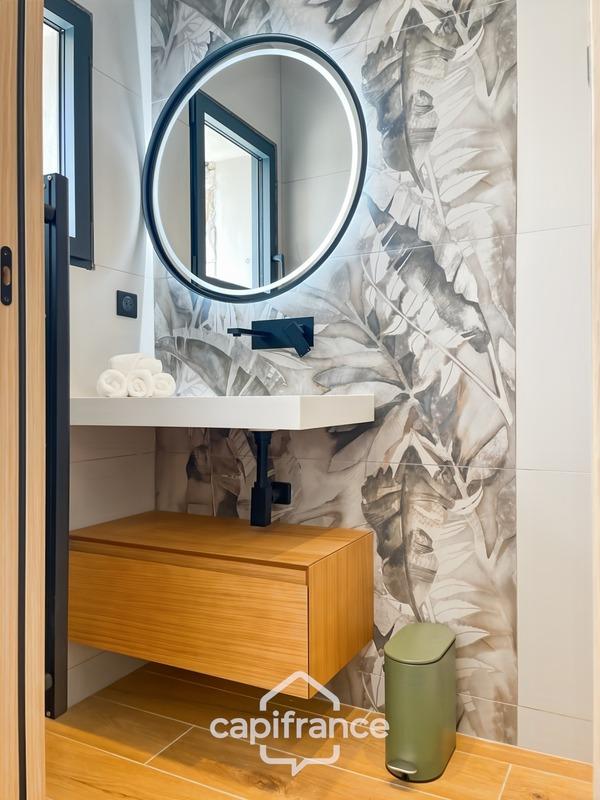 Maison - 95 m² - 4 pièces