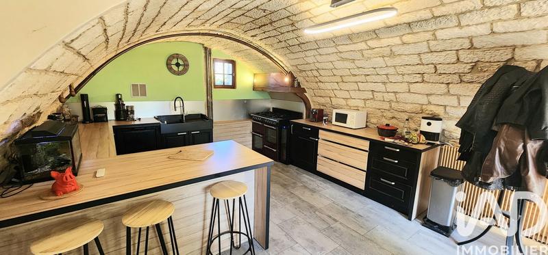 Maison - 180 m² - 5 pièces