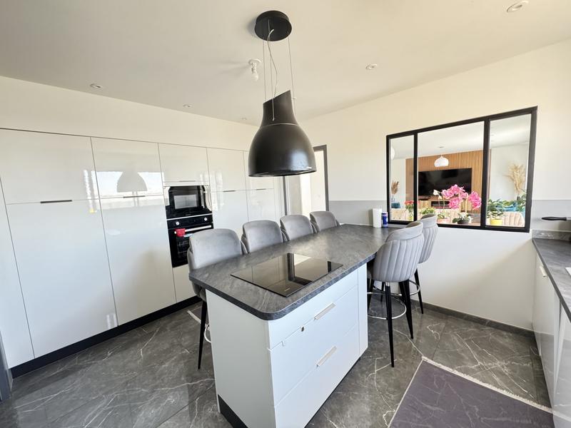 Maison contemporaine - 145 m² - 6 pièces