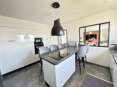 Maison contemporaine - 145 m² - 6 pièces