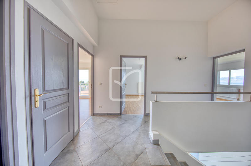 Villa - 154 m² - 5 pièces