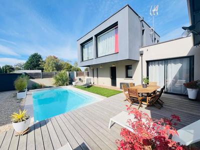 Maison - 125 m² - 4 pièces