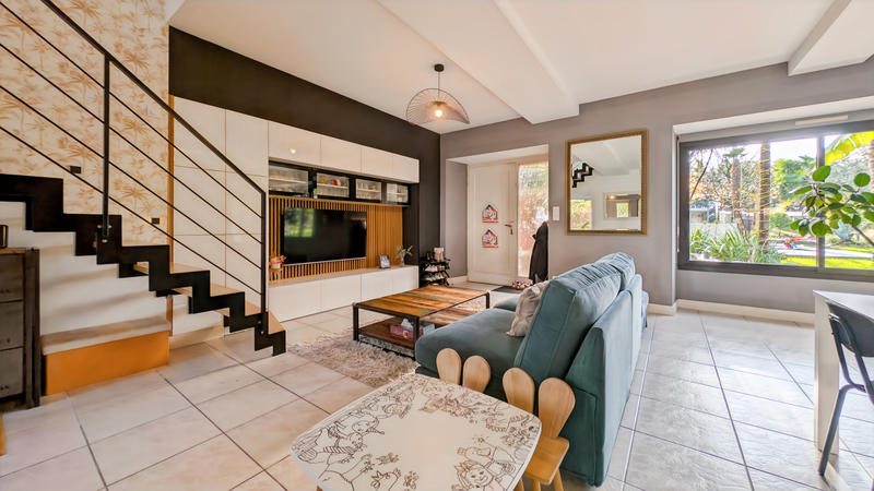 Maison - 186 m² - 6 pièces