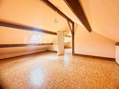 Maison - 127 m² - 5 pièces