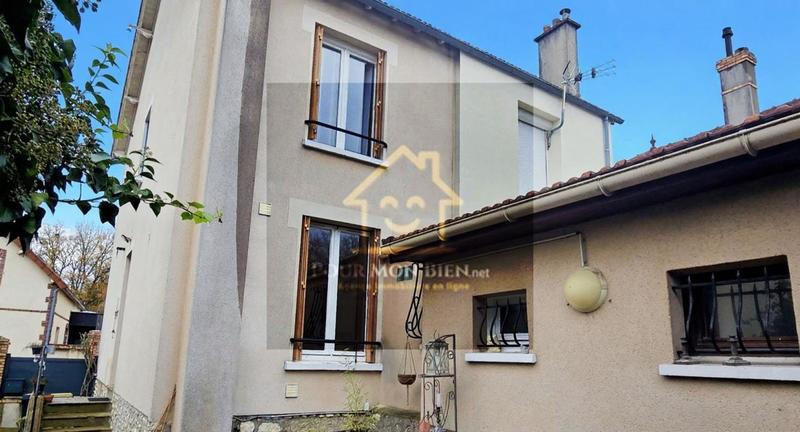 Maison de ville - 76 m² - 4 pièces