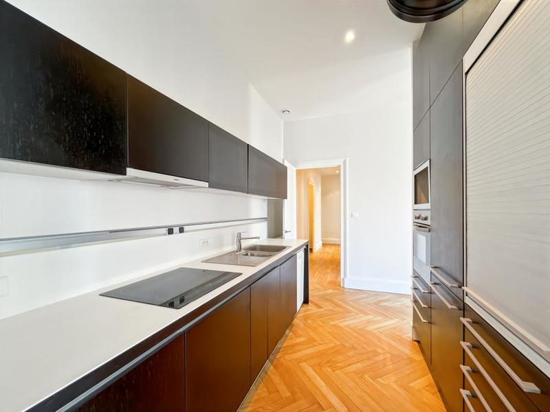 Appartement - 132 m² - 4 pièces