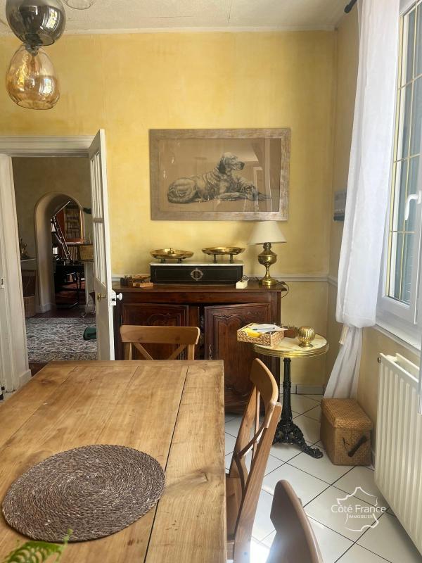 Maison de village - 216 m² - 7 pièces