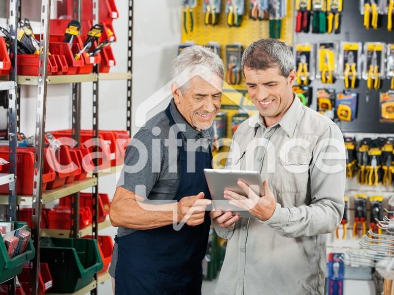 Local commercial - 657 m² - 1 pièce