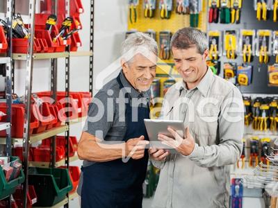 Local commercial - 657 m² - 1 pièce