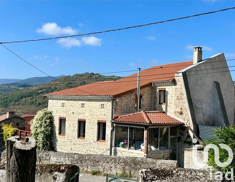 Maison - 120 m² - 6 pièces