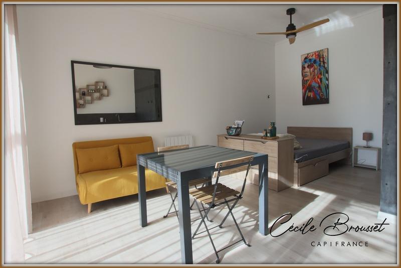 Propriété - 259 m² - 10 pièces