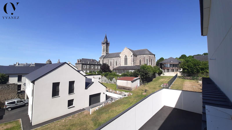 Appartement - 90 m² - 5 pièces