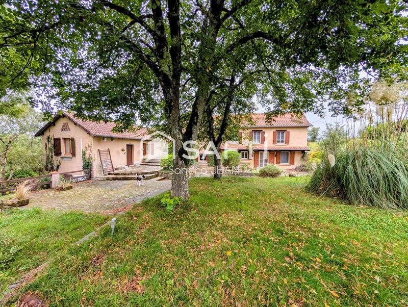 Maison - 369 m² - 8 pièces