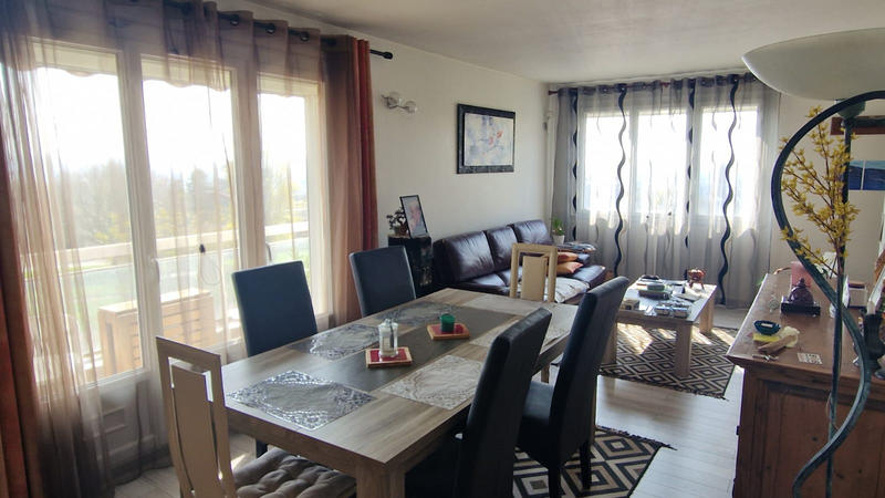 Appartement - 65 m² - 2 pièces