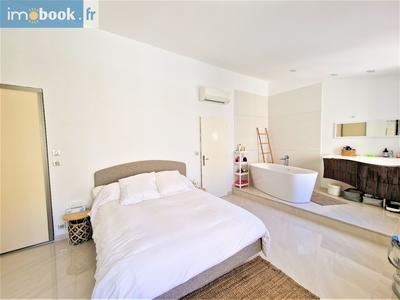 Appartement - 93 m² - 3 pièces