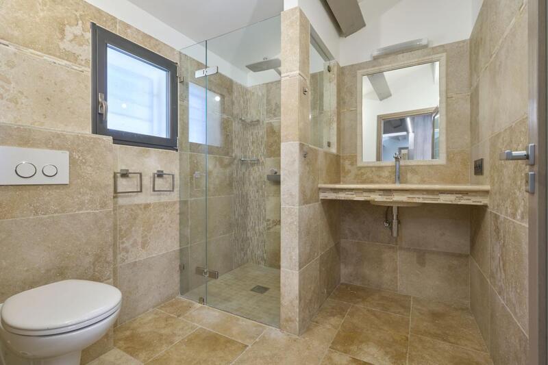 Maison - 281 m² - 6 pièces