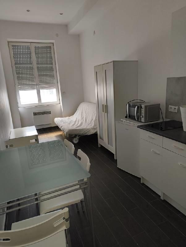 Studio - 16 m² - 1 pièce