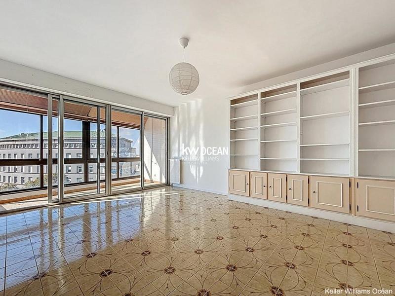 Appartement - 258 m² - 7 pièces