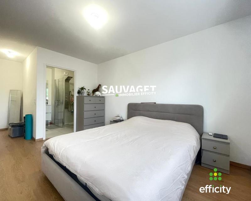 Appartement - 105 m² - 5 pièces