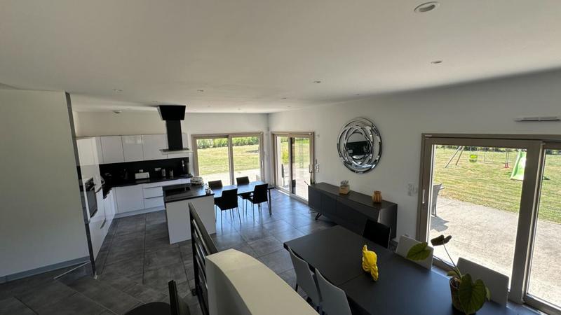 Maison - 135 m² - 6 pièces